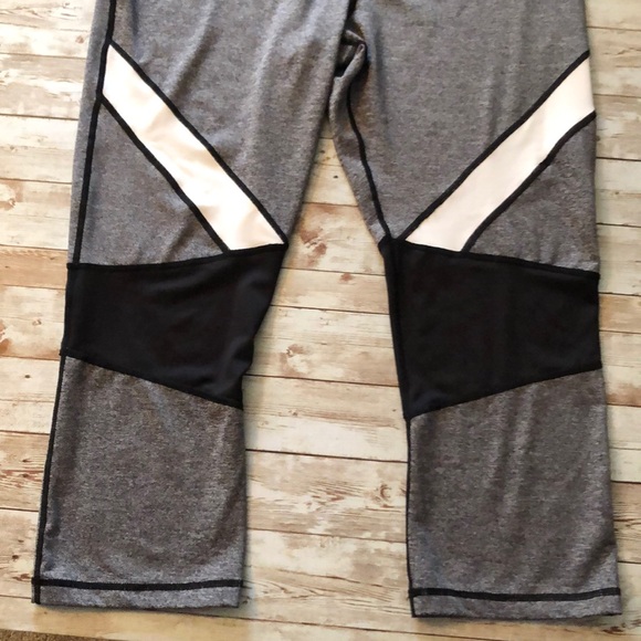 Nicole Miller capris - Picture 6 of 13